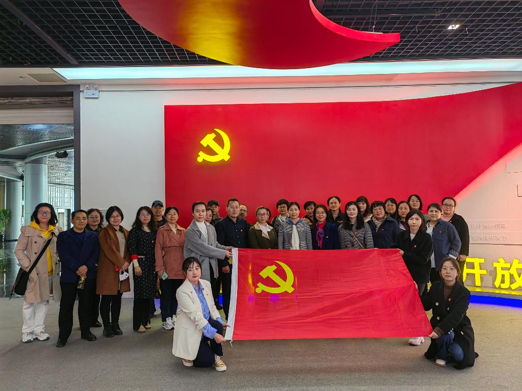 图片1：大连市现代博物馆沉浸式情景党课(1).jpg