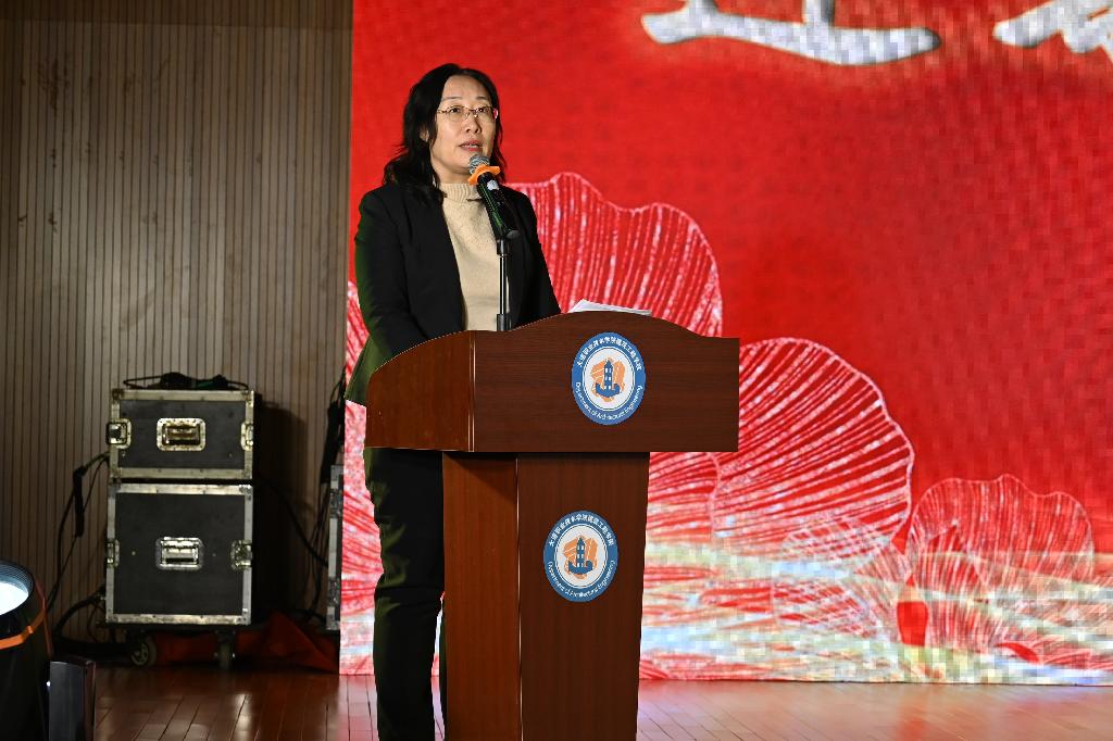 院长王晓华为全院师生送上新年致辞.JPG