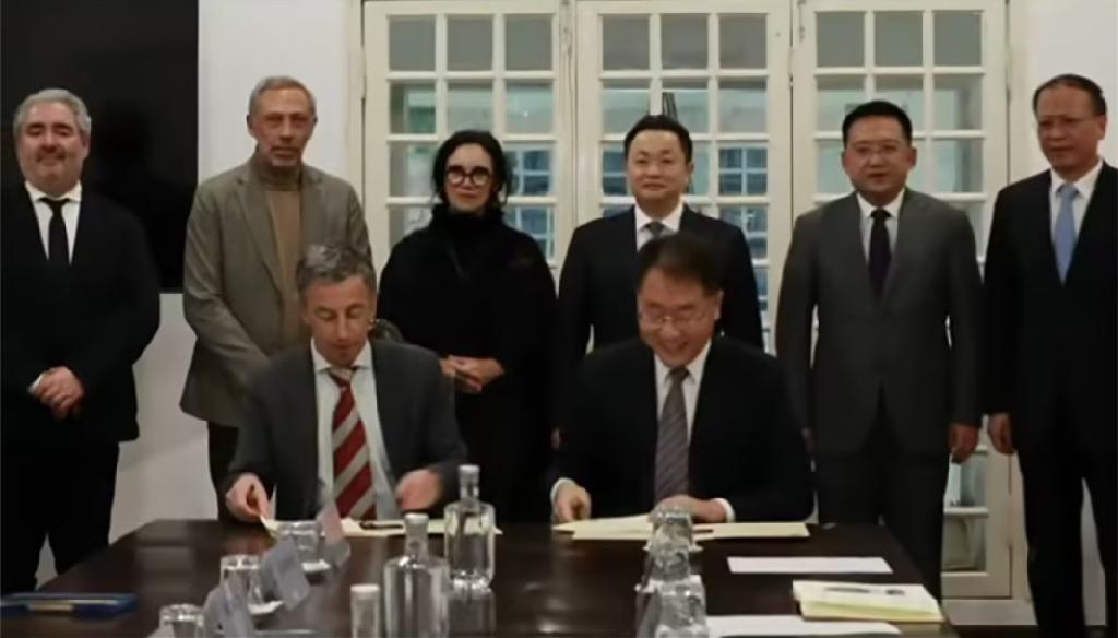 签约仪式.jpg