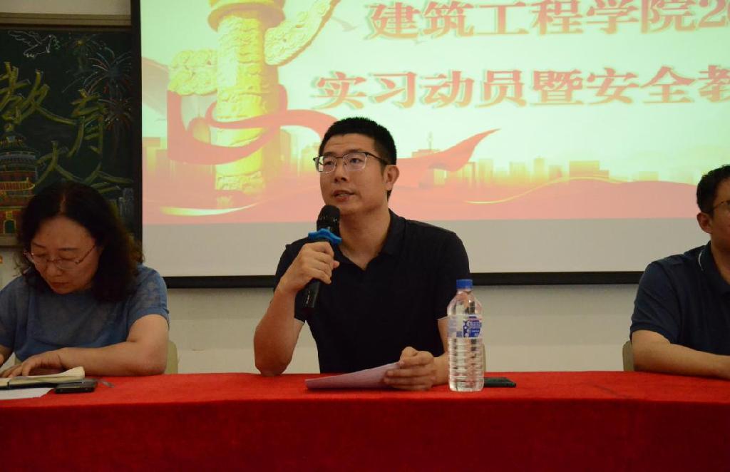 图片5摄影范宬赫阳.png 图片5摄影范宬赫阳.png