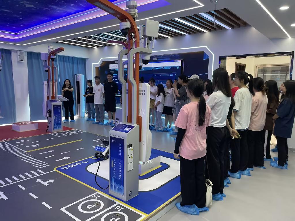 图1 体验课现场.jpg