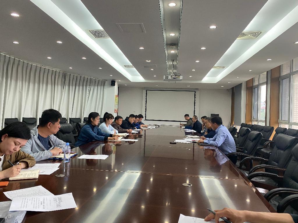 学校召开党总支副书记公寓环境卫生、消防安全工作会议