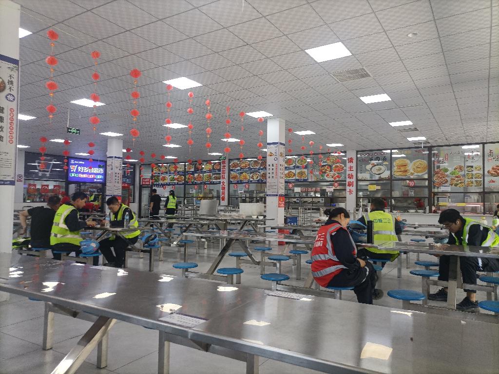中核二三徐大堡核电站在建站场项目生活区食堂.jpg