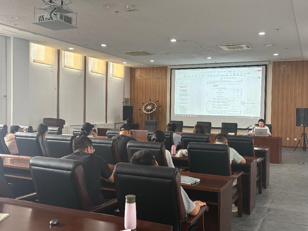 普湾校区讲座现场.jpg 普湾校区讲座现场.jpg